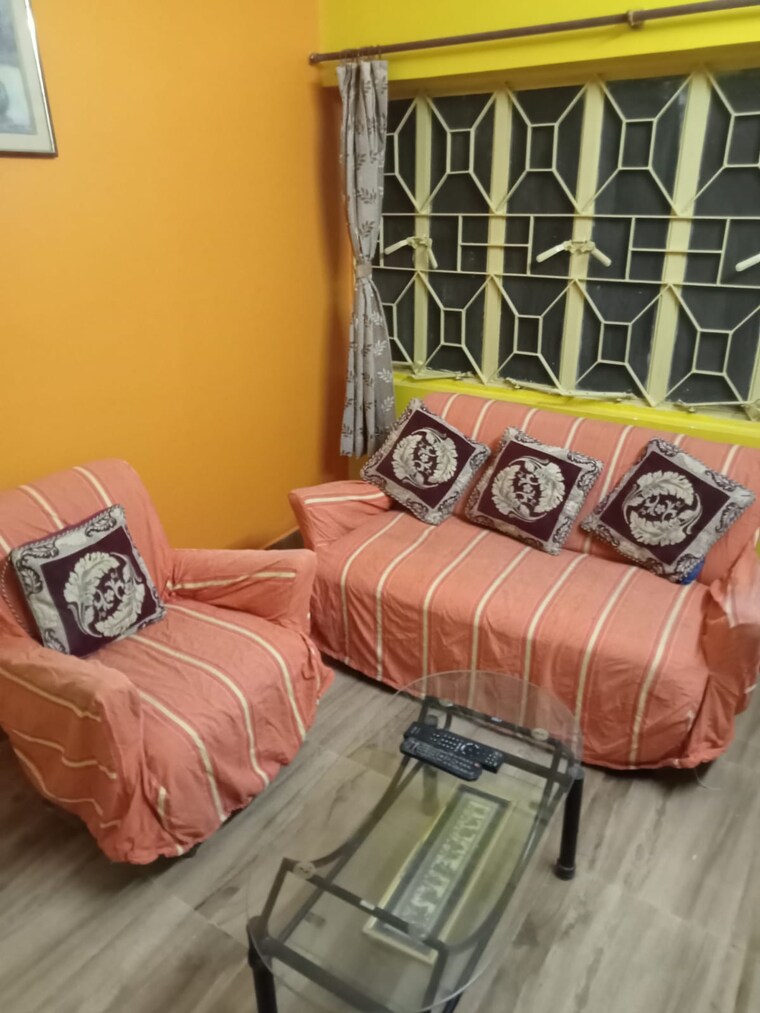 Living Room, basuki-ekanto-apon 2 Bedroom 650 Sq.Ft. Apartment In Tollygunge Kolkata 9531396