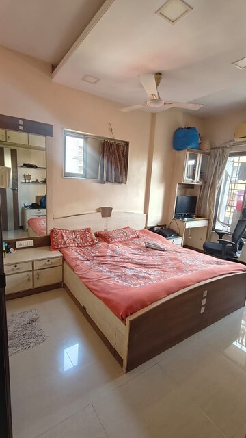 Bedroom in 2 BHK Apartment at Diamond Garden, Chembur – for Rent