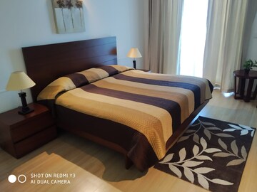 Bedroom in 4 BHK Apartment at DLF Park Place, Sector 54 – for Sale