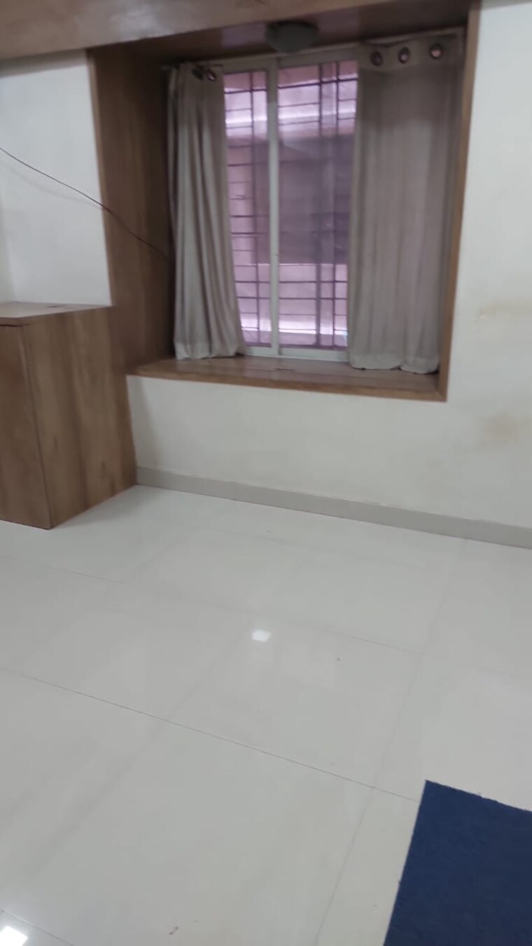 Room, mahim 1 Bedroom 450 Sq.Ft. Apartment In Mahim Mumbai 9531440
