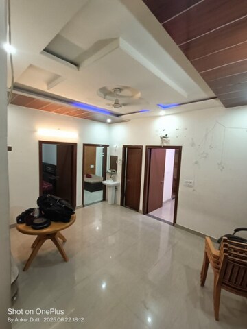 Room in 3 BHK Apartment at Dhawas – for Rent