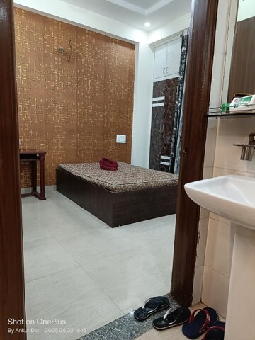Bedroom in 3 BHK Apartment at Dhawas – for Rent