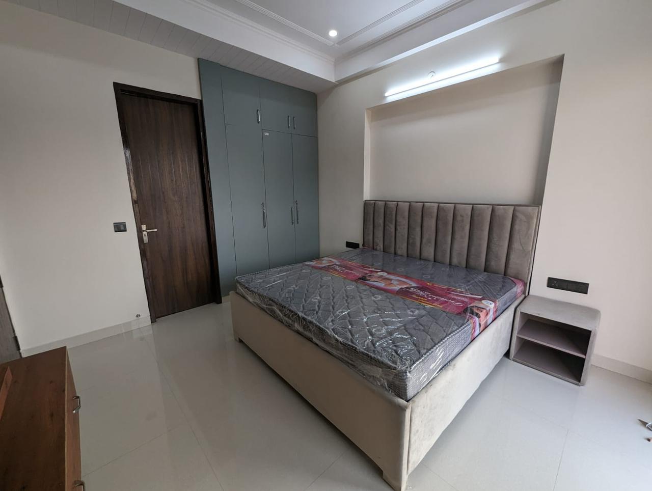 3 BHK Builder Floor For Rent in Sector 57