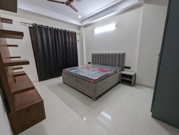 Bedroom, sector 57 3 Bedroom 1800 Sq.Ft. Builder Floor In Sector 57 Gurgaon 9531461
