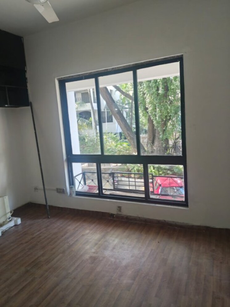 Room, clover-dale 1 Bedroom 500 Sq.Ft. Apartment In Koregaon Park Pune 9531329