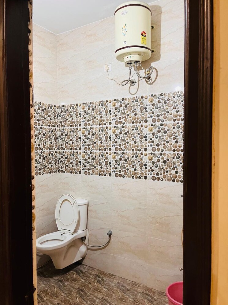 Bathroom, harmony-imperial-apartments 2 Bedroom 1350 Sq.Ft. Apartment In Kishanpura Zirakpur 9531535