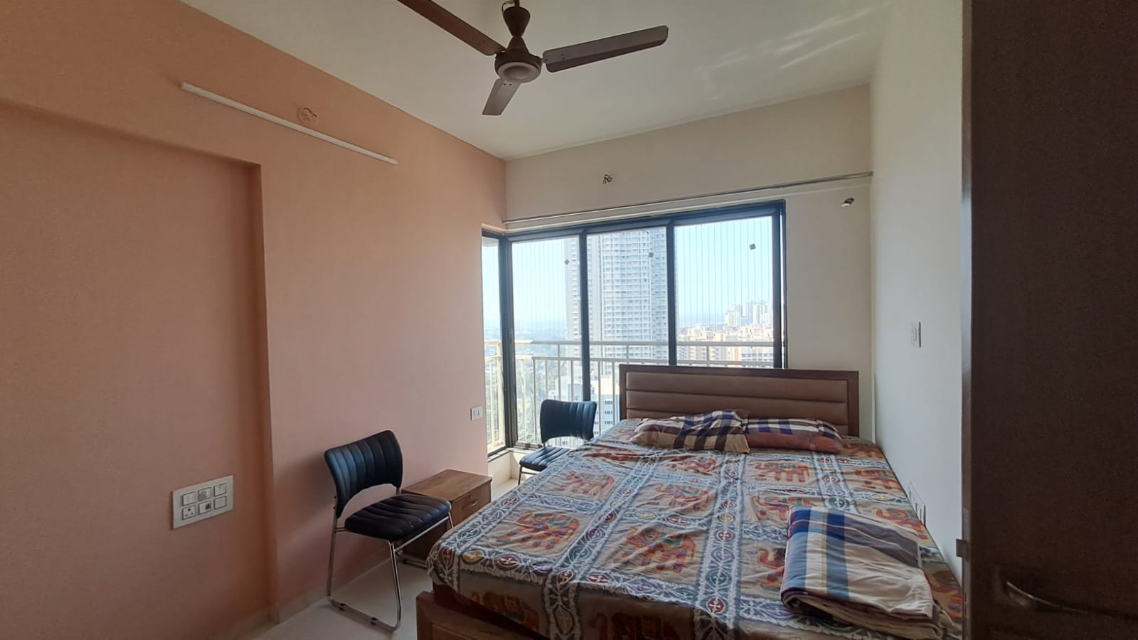 1 BHK 400 Sq.Ft. Apartment in Oxford Navrang Crystal