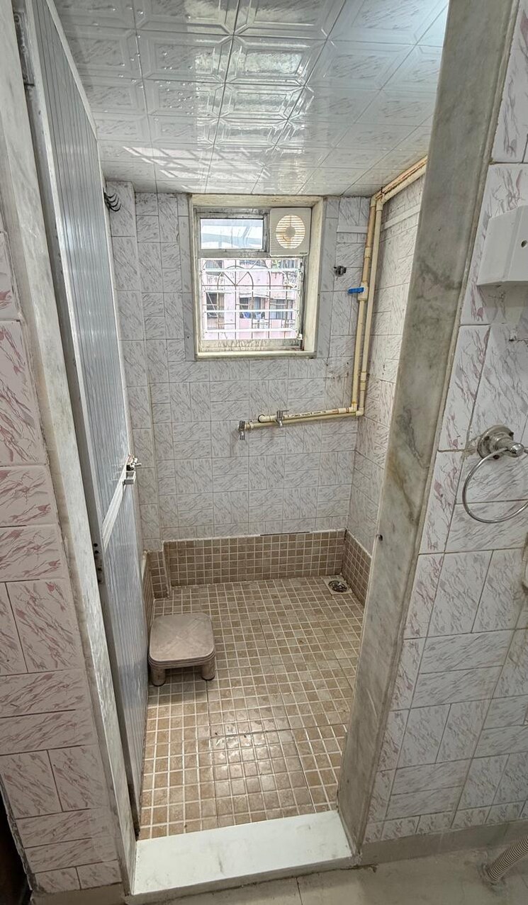 Bathroom, shalom-chs 1 Bedroom 488 Sq.Ft. Apartment In Jogeshwari West Mumbai 9531556