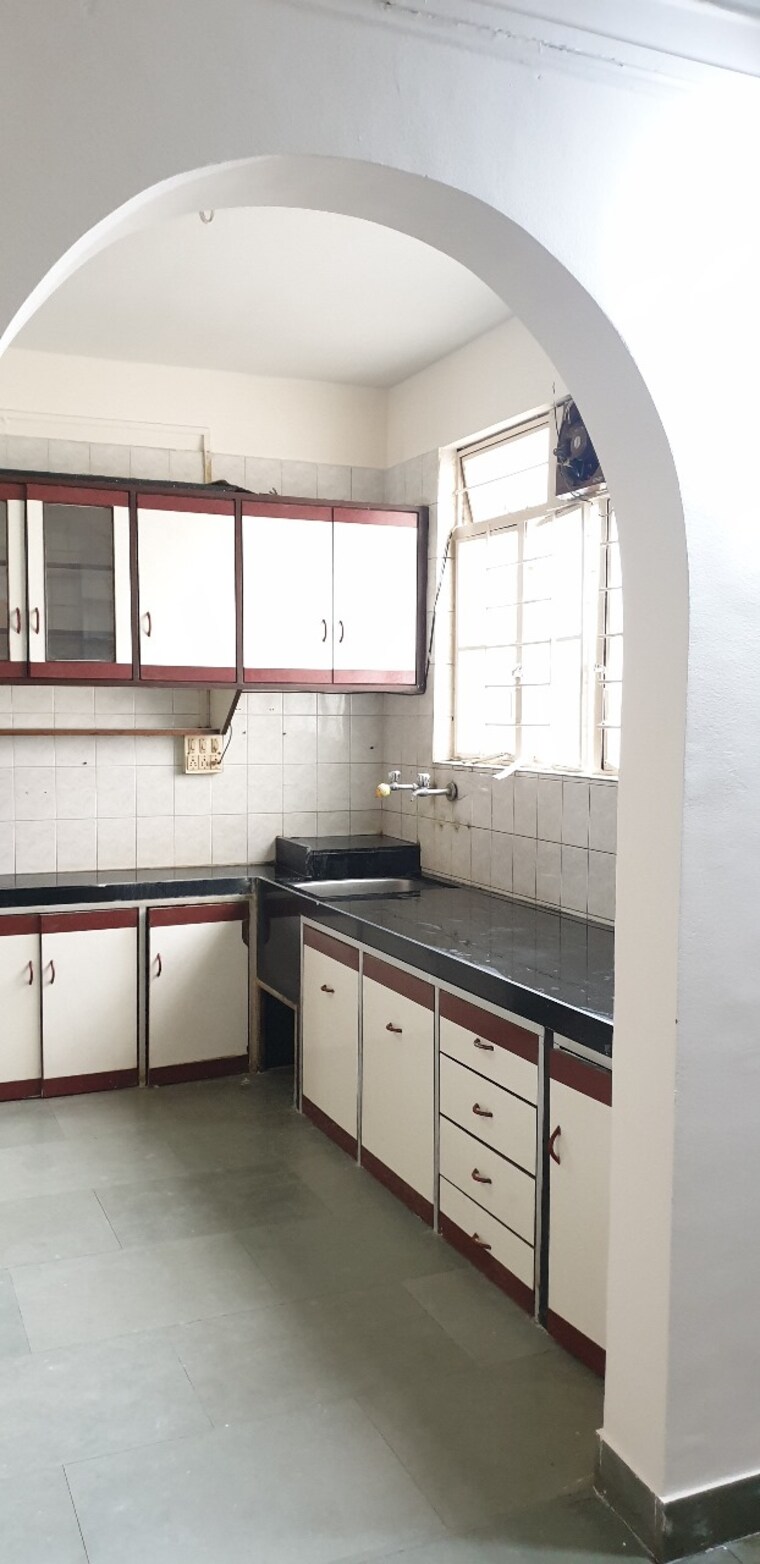 Kitchen, sadashiv peth 2 Bedroom 1000 Sq.Ft. Apartment In Sadashiv Peth Pune 9531625