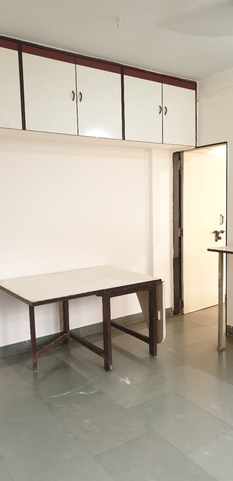 Room, sadashiv peth 2 Bedroom 1000 Sq.Ft. Apartment In Sadashiv Peth Pune 9531625