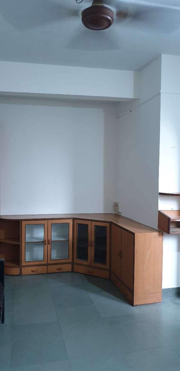 Room, sadashiv peth 2 Bedroom 1000 Sq.Ft. Apartment In Sadashiv Peth Pune 9531625