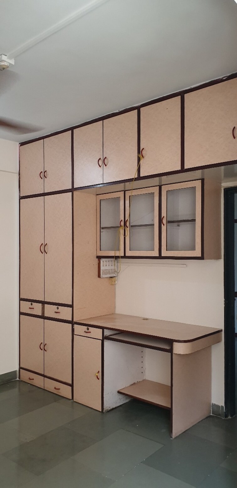 Kitchen, sadashiv peth 2 Bedroom 1000 Sq.Ft. Apartment In Sadashiv Peth Pune 9531625