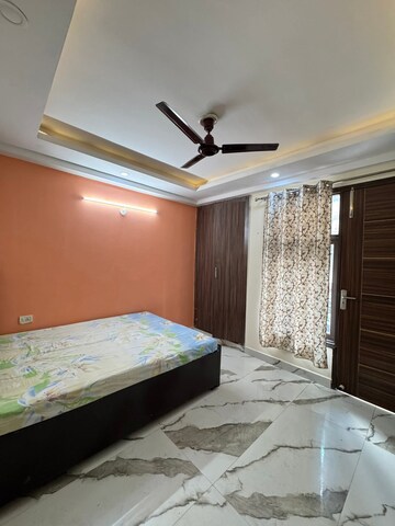 Bedroom in 2 BHK Builder Floor at Chattarpur – for Rent
