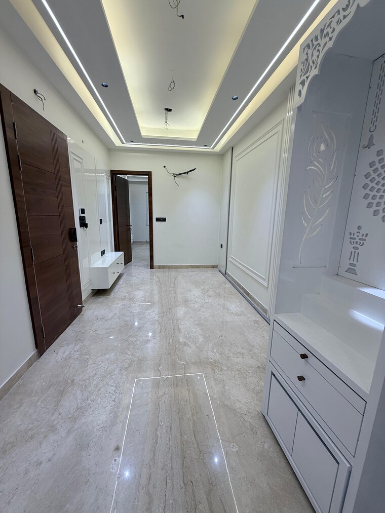 Hall, paschim vihar 2 Bedroom 756 Sq.Ft. Builder Floor In Paschim Vihar Delhi 9531692