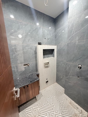 Bathroom in 2 BHK Builder Floor at Paschim Vihar – for Rent