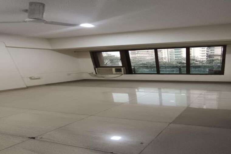  Parking, prabhadevi-chs 3 Bedroom 1290 Sq.Ft. Apartment In Prabhadevi Mumbai 9531623