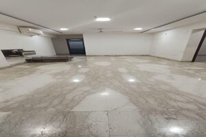 Room in 3 BHK Apartment at Prabhadevi CHS, Prabhadevi – for Rent