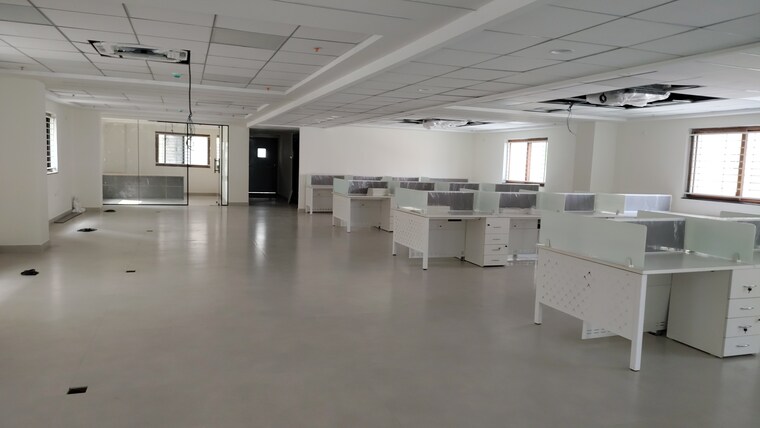  Parking, madhapur Commercial Office Space 4945 Sq.Ft. In Madhapur Hyderabad 9531696