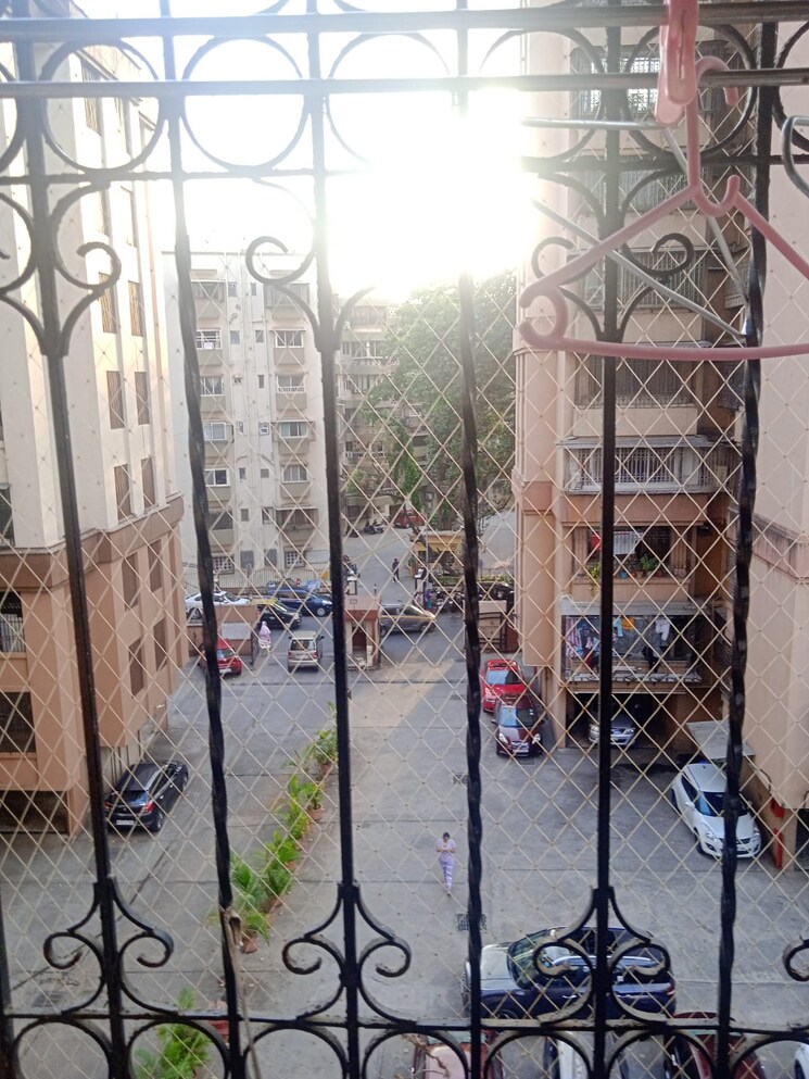 Balcony, sumer-park 2 Bedroom 800 Sq.Ft. Apartment In Mazgaon Mumbai 9531697