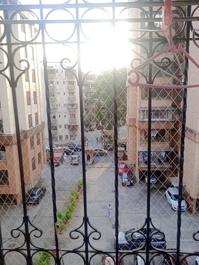 Balcony, sumer-park 2 Bedroom 800 Sq.Ft. Apartment In Mazgaon Mumbai 9531697