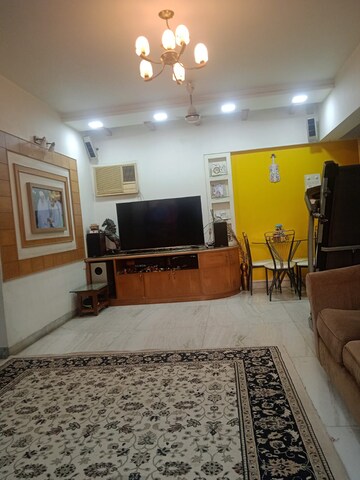 Living Room in 2 BHK Apartment at Sumer Park, Mazgaon – for Sale