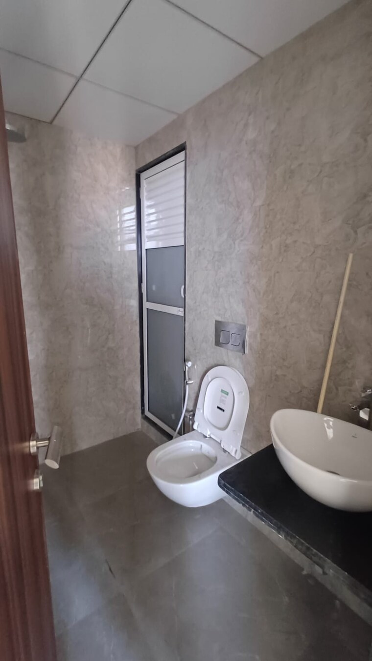 Bathroom, larkins-315-rio 2 Bedroom 620 Sq.Ft. Apartment In Panch Pakhadi Thane 9531700