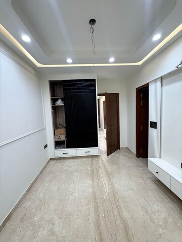 Master Bedroom in 2 BHK Builder Floor at Paschim Vihar – for Sale