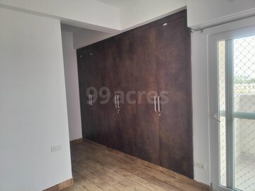 Room in 3 BHK Apartment at Uppal Plumeria Garden Estate, Omicron Iii Greater Noida – for Sale