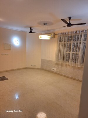 Room in 3 BHK Apartment at Tulip Violet, Sector 69 – for Sale