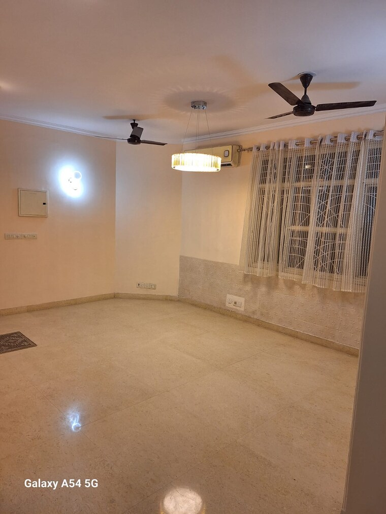 Room, tulip-violet 3 Bedroom 1578 Sq.Ft. Apartment In Sector 69 Gurgaon 9531722