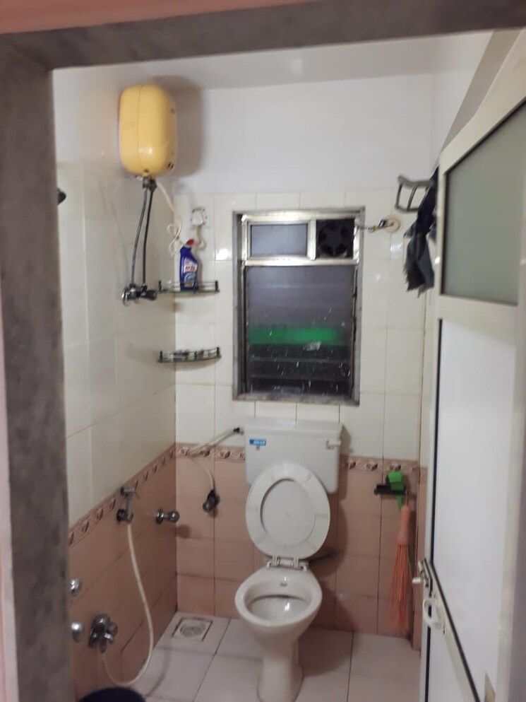 Bathroom, malad west 2 Bedroom 606 Sq.Ft. Builder Floor In Malad West Mumbai 9531771