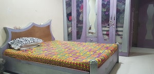 2 BHK Builder Floor For Sale in Malad West