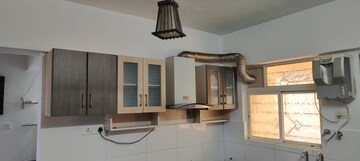 Furnished Amenities in 2 BHK Apartment at Palladium Homes, Dhanori – for Rent