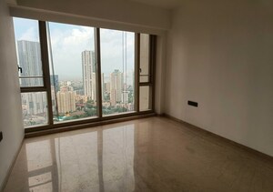 Room in 3 BHK Apartment at Lodha Supremus Worli, Worli – for Rent