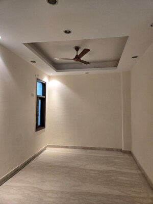 Room in 3 BHK Apartment at Tulip Yellow, Sector 69 – for Sale