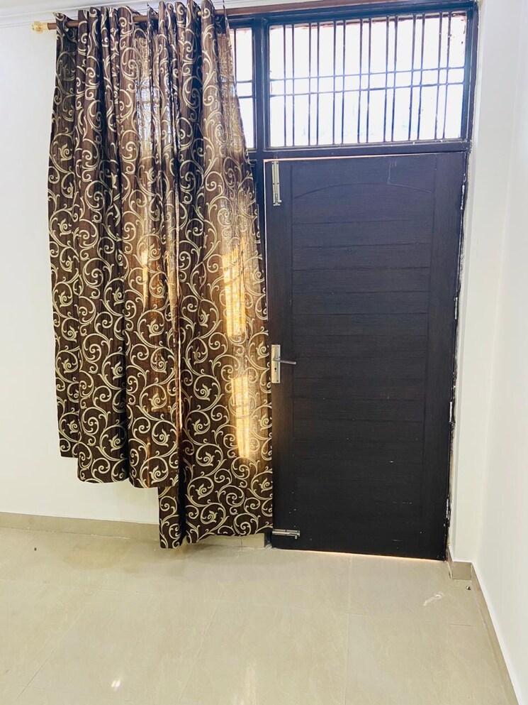 Room, lajpat nagar 2 Bedroom 765 Sq.Ft. Builder Floor In Lajpat Nagar Delhi 9531819