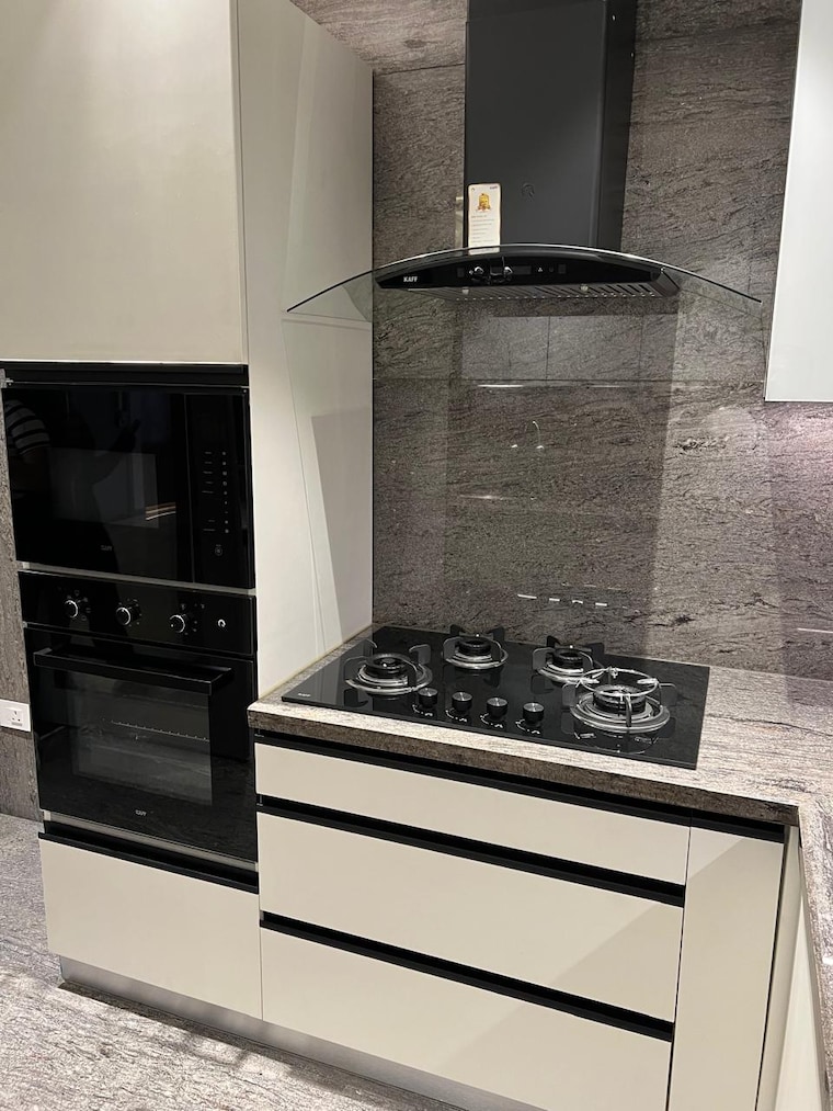 Kitchen, new friends colony 3 Bedroom 300 Sq.Yd. Builder Floor In New Friends Colony Delhi 9531755