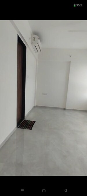 Room in 2 BHK Apartment at Dream Metropark County, Balewadi – for Rent