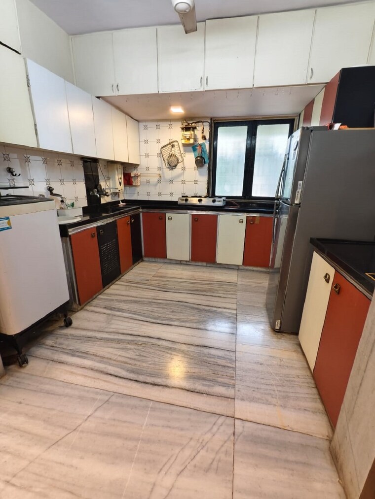 Kitchen, bandra west 2 Bedroom 700 Sq.Ft. Apartment In Bandra West Mumbai 9531264