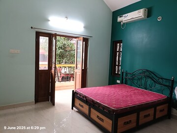 Bedroom in 2 BHK Builder Floor at Guirim – for Rent