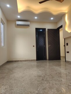 3 BHK + Servant Room Builder Floor For Sale in Kalkaji