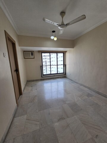 Room in 3 BHK Apartment at Prabhadevi CHS, Prabhadevi – for Rent