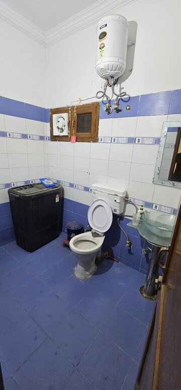 Bathroom in 3 BHK Apartment at Mona Greens, Ghazipur – for Rent