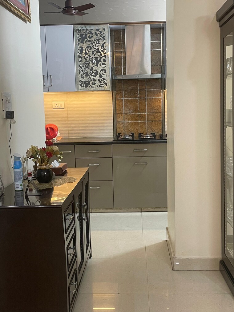 Kitchen, priyadarshni-apartments 3 Bedroom 1125 Sq.Ft. Apartment In Paschim Vihar Delhi 9531861