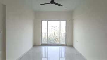 Room in 2.5 BHK Apartment at Trombay – for Sale