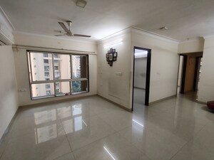 Room in 3 BHK Apartment at Yarrow Yucca Vinca, Chandivali – for Rent