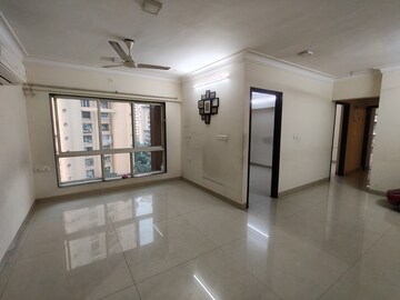 Room in 3 BHK Apartment at Yarrow Yucca Vinca, Chandivali – for Rent