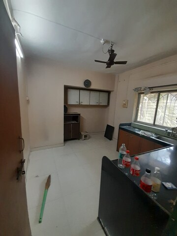 Furnished Amenities in 1 BHK Apartment at New Shreenath Park, Majiwada – for Rent