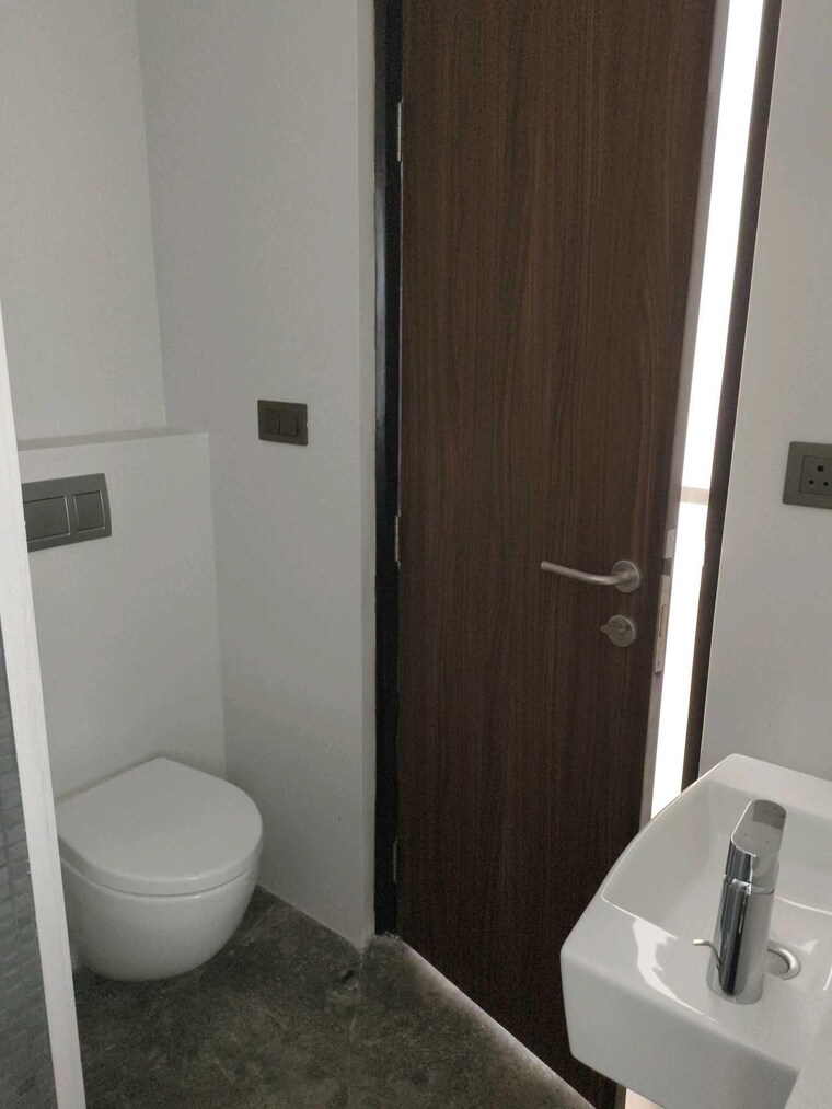 Bathroom, lodha-the-park 3 Bedroom 1458 Sq.Ft. Apartment In Worli Mumbai 9531848