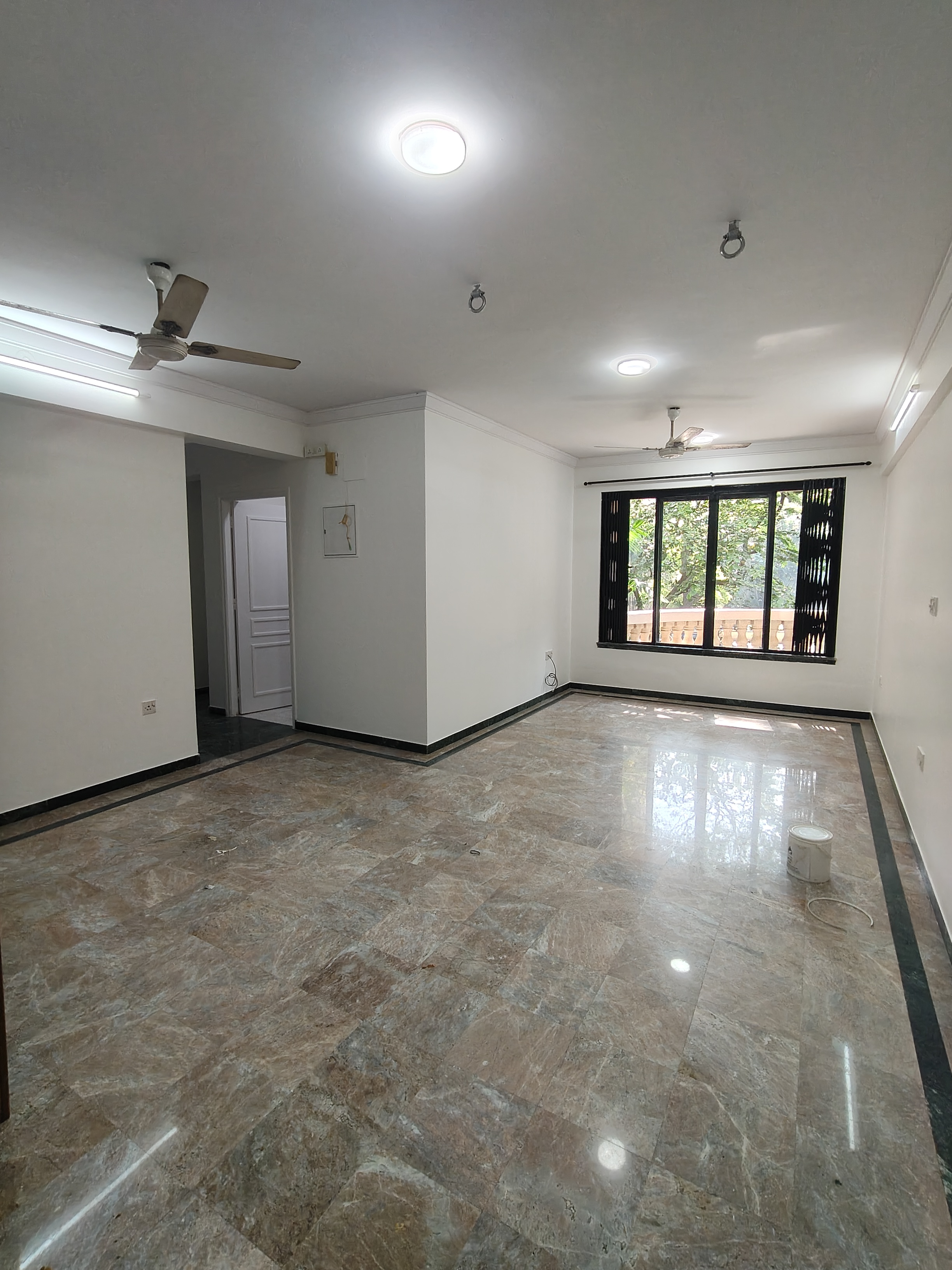2 BHK + Extra Room 1050 Sq.Ft. Apartment in Hiranandani Gardens Glen Gate